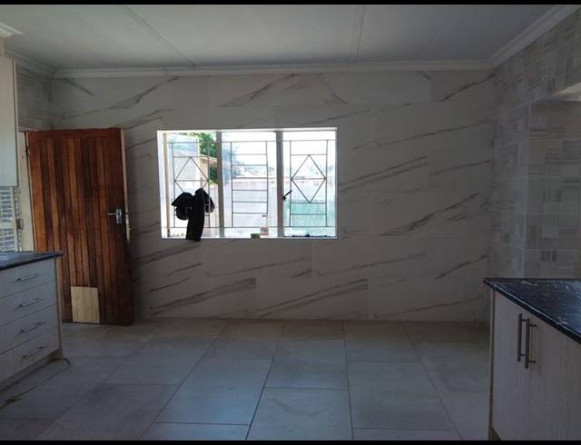 3 BEDROOM HOUSE FOR SALE IN THREE RIVERS